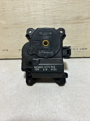 2006 2007 2008 2009 2010 2011 LEXUS GS300 GS350 GS430 GS450h HVAC SERVO MOTOR - Image 1 of 4