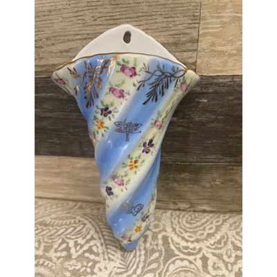 Jarrón de bolsillo de pared vintage Limoges China floral azul blanco oro acento libélula Foto 1 de 4
