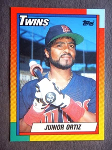 Junior Ortiz #85T Topps Traded 1990 Baseballkarte (Minnesota Twins) - Bild 1 von 2