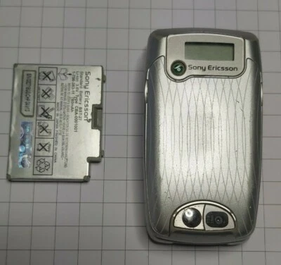 Telefono cellulare  SONY ERICSSON Z600 - Immagine 1 di 4