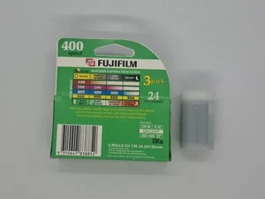 Fujifilm 400 Speed X-TRA 35mm Film 4 x 24-Exposure Rolls - Picture 1 of 3
