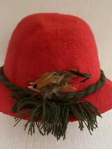 Vintage Womens Tyrol Red Wool Geiger Hat Made in Austria Feathers - Picture 1 of 8