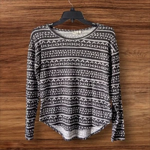 Girls Mudd Aztec Print Long Sleeve Shirt Size 14 - Picture 1 of 3