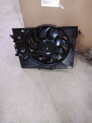 Radiator Fits 00-05 LINCOLN LS 1461943 - Image 1 of 4