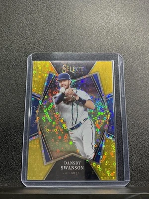 2022 帕尼尼精选丹斯比·斯旺森 #130 金迪斯科亚特兰大勇士队 #/10 — 第 1/2 张图片