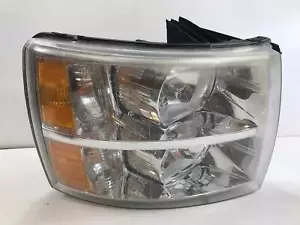 Rh Passenger Headlight Assy 25962805 Broken Tabs! Fits CHEVY SILVERADO 2007-2013 - Picture 1 of 8