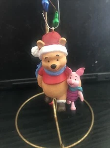 HALLMARK KEEPSAKE CHRISTMAS ORNAMENT: WINNIE THE POOH AND PIGLET 1996  NEW - Picture 1 of 7