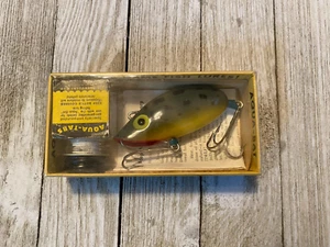 Vintage Burroughs AQUA BAT Fishing Lure Minnow Bait Crank Tackle Rare Old - Picture 1 of 8