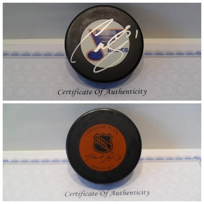 Trench Puck firmado por Curtis Joseph St Louis Blues certificado de autenticidad vintage John Ziegler Foto 1 de 3