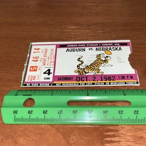 1982 AUBURN VS NEBRASKA - TALÓN DE BOLETO DE FÚTBOL AMERICANO - 2/10/1982 - Buen estado - Imagen 1 de 8