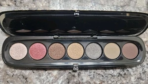 NIB Marc Jacob’s Eyeshadow EYE CONIC 800 FLAM(BOY)ANT Palette - Picture 1 of 5