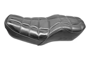 81 Suzuki GS550E Seat - Picture 1 of 4