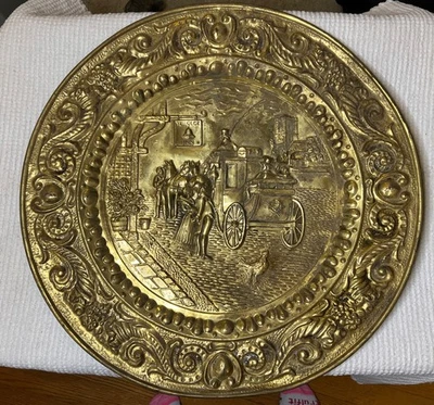 "De colección MCM Latón Martillado 21.5"" Redondo Colonial Decorativo" Foto 1 de 4