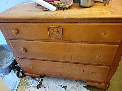 Usado 3 cajones con soporte para espejo cristal roto  Foto 1 de 4