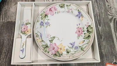 Plato y Servidor para Pasteles y Pasteles "Andrea by Sadek" Hecho en Japón 10.75” Pastel Floral Foto 1 de 2