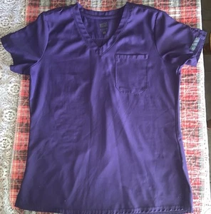 MED COUTURE SCRUB TOP Insight Women’s Size Small Pockets Purple - Picture 1 of 8