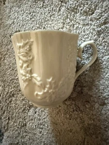 Lenox China Holiday Hostess Collection Mug  New! Tiny Defect on Handle - Picture 1 of 5