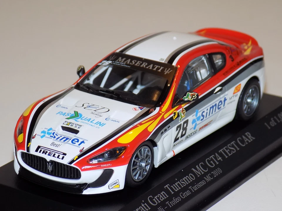 1/43 Minichamps Maserati MC GT4 Test Car Trofeo Gran Turismo MC 2010 Smurra  - Image 1 of 1
