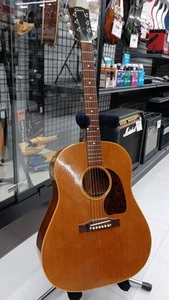 Gibson J-50 Acoustic Guitar Safe delivery from Japan - Picture 1 of 2