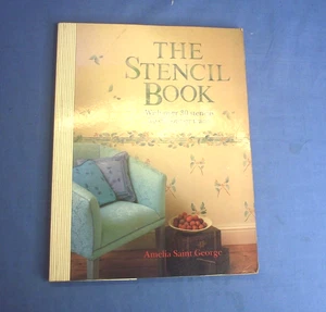 The Stencil Book de Amelia Saint George - Libro de bolsillo - Imagen 1 de 9