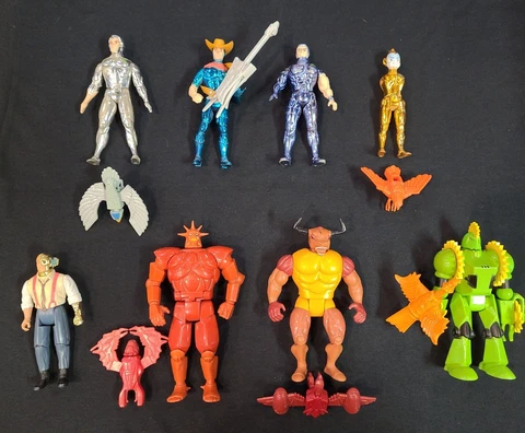 Lot of (8) Vintage 1986 Kenner Silver Hawks Action Figures & Accessories Cover