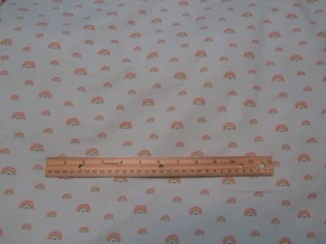 2 Yards Korallen neuwertig grün mit mehrfarbigen Regenbögen Riley Blake Flanellstoff - Bild 1 von 1