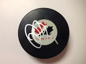 Mike Smith Signed Autographed Team Canada Hockey Puck a - Picture 1 of 1