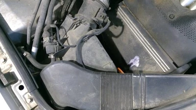 Purificador de aire modelo VIN D octavo dígito 2,8 L compatible con 97-02 AUDI A4 3763891 Foto 1 de 4