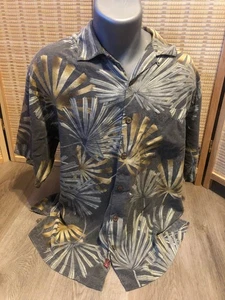 Tommy Bahama Hawaiian Button Up Shirt 100% Silk Silver and Gold Medium M (H868) - Picture 1 of 8