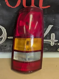 1999-2007 Chevy Silverado GMC Sierra LH Driver Taillight OEM Used 16524515 - Picture 1 of 4
