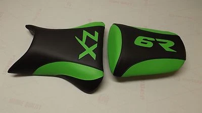 FUNDAS DE ASIENTO PERSONALIZADAS DELANTERAS Y TRASERAS KAWASAKI ZX6 98 99 00 1 02 NEGRAS TEXTURA CF/VERDE Foto 1 de 4