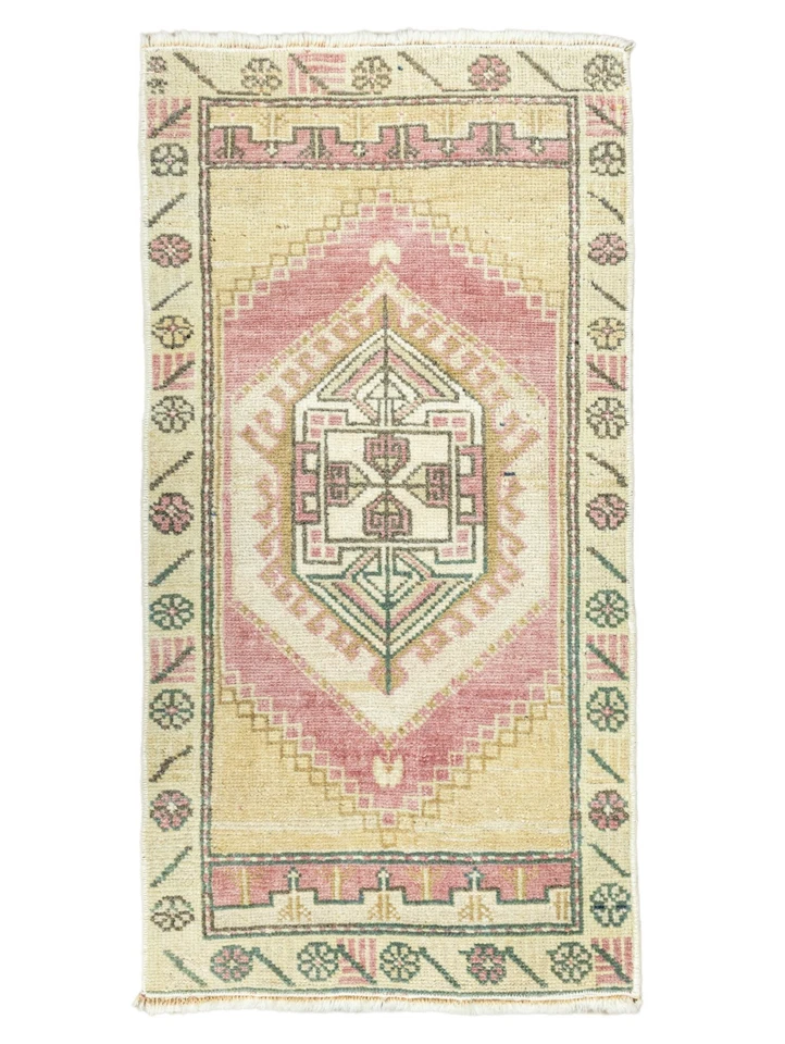 Dusty Rose Turkish Wool Rug 1.7x3 ft – Handmade Vintage Mat for Japandi Decor - Image 1 of 4