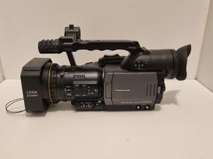 Panasonic 3CCD Leica Dicomar Professional Digital Video Camcorder / Recorder - Picture 1 of 12