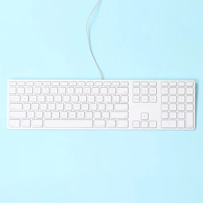 Genuine Apple Extended Keyboard w/ Numeric Keypad & USB Inputs Model [A1243] - Image 1 of 4