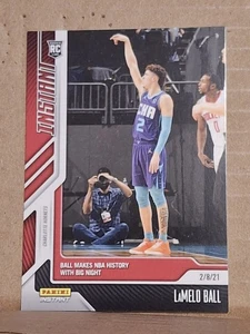 2020-21 LAMELO BALL PANINI INSTANT NBA ROOKIE CARD /1705 CHARLOTTE HORNETS RC 73 - Foto 1 di 2