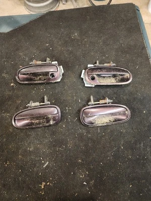 96-00 HONDA CIVIC 4D SEDAN ONLY DOOR HANDLE SET OEM PURPLE - Image 1 of 4