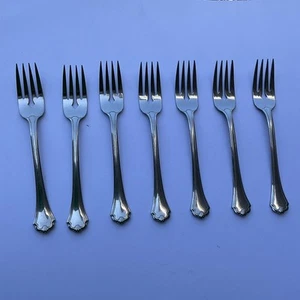 Juego De 7 Tenedores De Ensalada Oneida Midtowne DE COLECCIÓN Acero Inoxidable Brillante HECHOS EN EE. UU. - Imagen 1 de 10