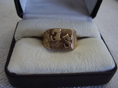 MENS 10K SOLID GOLD JS INITIALS RING 4.9 GRAMS NOT SCRAP - Image 1 of 4
