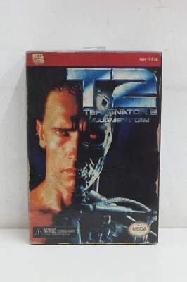 T2 Terminator 2 Judgment Day T-800 (8-Bit Video Game Style) - Action Figure c... - Immagine 1 di 4