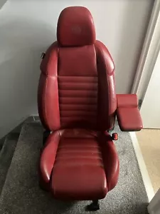 ALFA ROMEO GIULIETTA 940 JTDM-2 SPORTIVA FRONT RED LEATHER DRIVERS SEAT UK - Picture 1 of 7