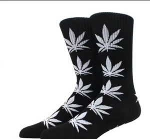 Pot Leaf 420 Marijuana Black/White one size fits size 7-12 UNISEX/Men/Women - Picture 1 of 1