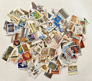 Assorted Australian Used Stamps (Lot 8) - Picture 1 of 5