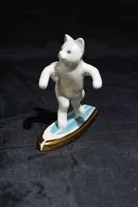 VINTAGE LENOX WHITE "KITTY'S SURFING LESSON" FIGURINE 3.5" DECORATED 24K GOLD - Picture 1 of 6