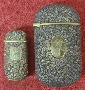 CIGARETTE AND MATCHBOX. CHISELED VERMEIL SILVER. VICTORIAN STYLE. XIX CENTURY. - Picture 1 of 1