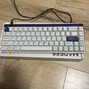 MelGeek Made68 Pro weiß/lila Rapid Trigger Tastatur gebraucht - Bild 1 von 4