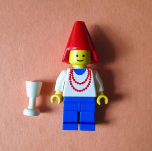 RARE Vintage Lego Minifigure,Maiden,cas096,set 6023,Maiden's Cart,1986 - Picture 1 of 2