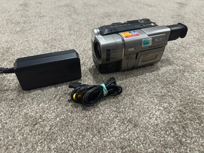 Sony CCD-TRV67E PAL Handycam Camcorder Hi8 8mm HEADS CLEANED! TESTED! - Image 1 of 4