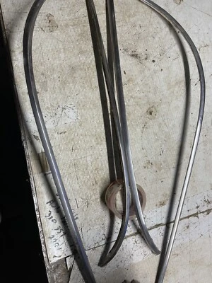 1964 Chevrolet Belair, impala четырехдверное заднее стекло, нержавеющая сталь - Изображение 1 из 4