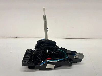 13-19 LINCOLN MKT AUTOMATIC TRANSMISSION GEAR SHIFTER SELECTOR, OEM LOT3550 - Image 1 of 4