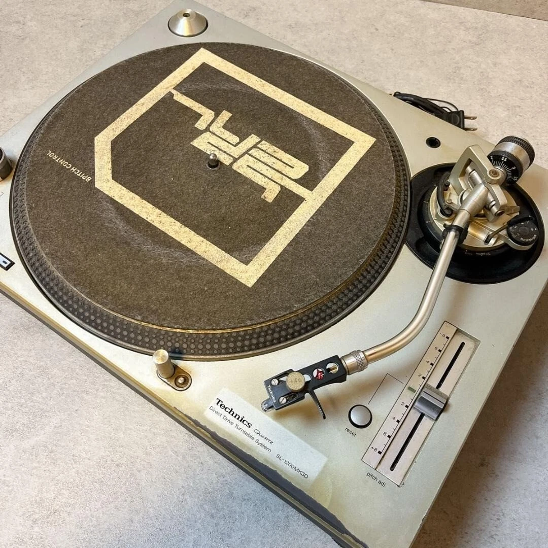 DJ機材 Technics SL-1200mk3d Preços baixos em Technics SL-1200MK3D Toca-discos para DJs | eBay